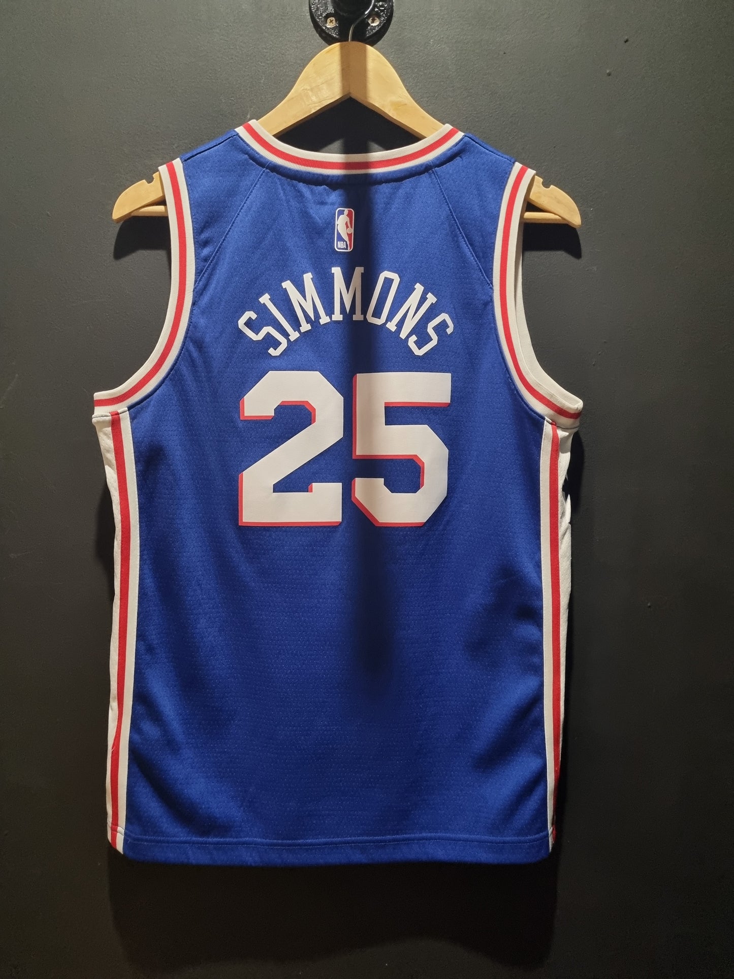 Philadelphia 76ers Nike Simmons Youth Large