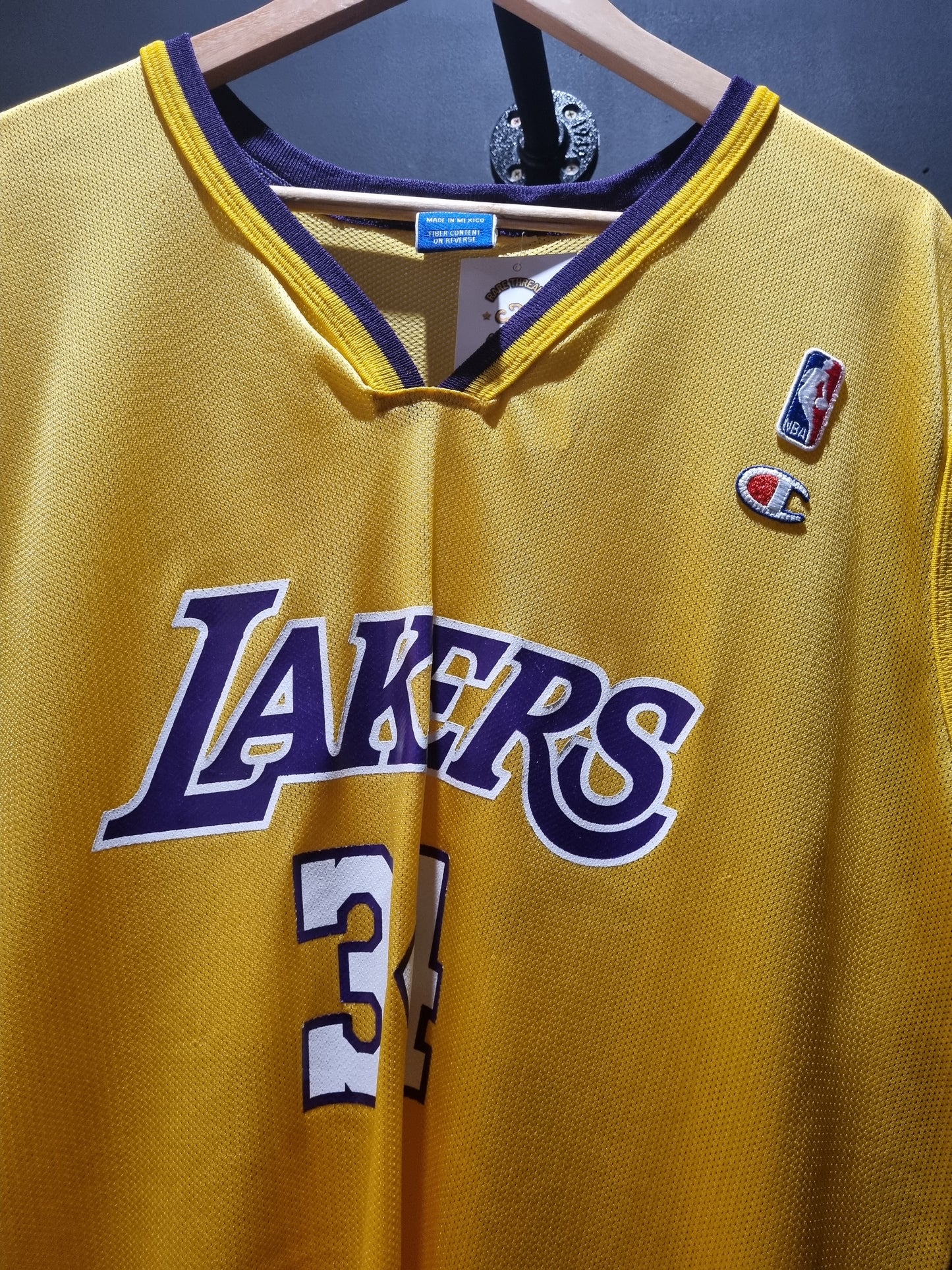 Rare Shaq O'Neal Champion XL