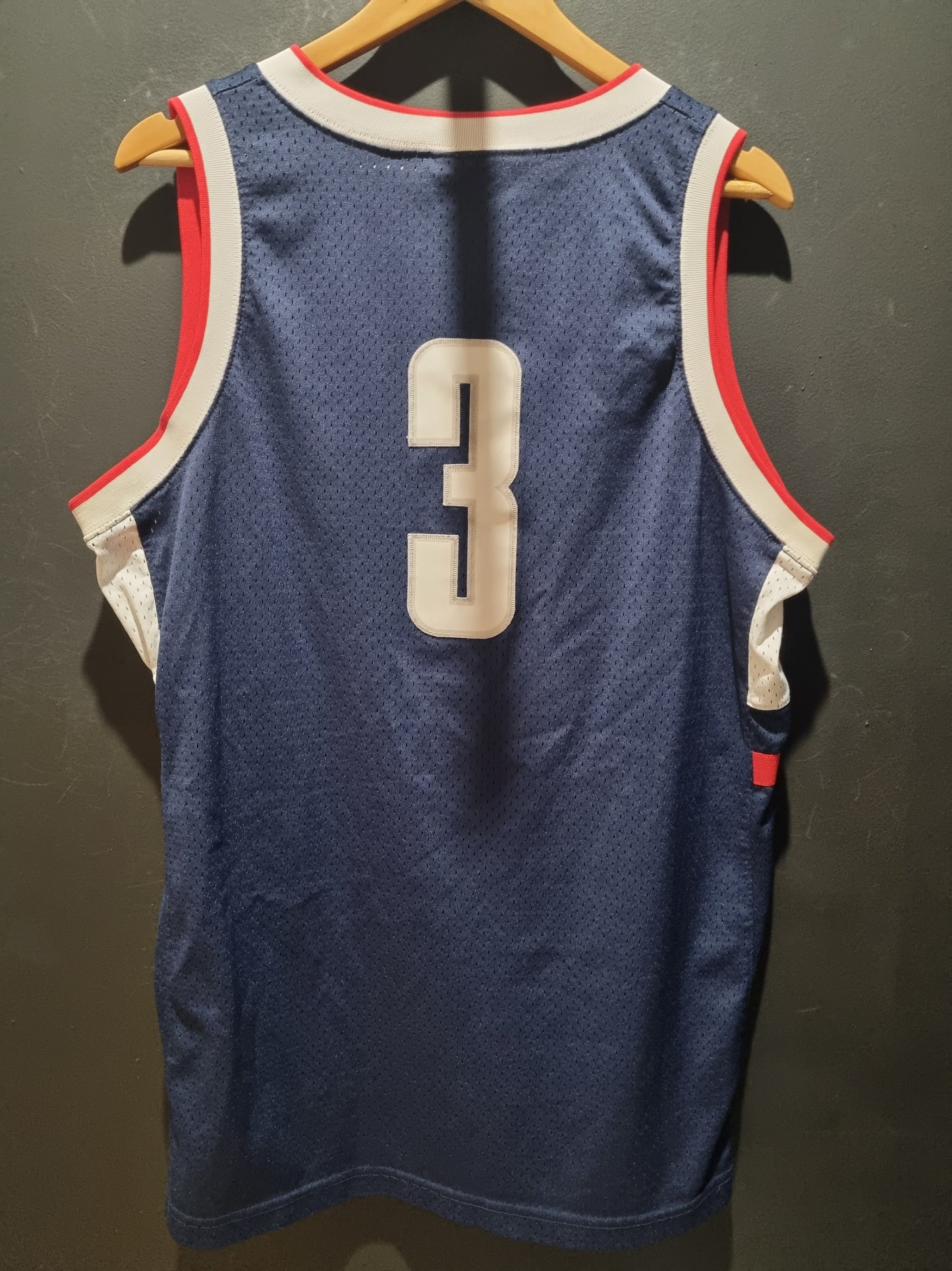 True Vintage University Connecticut Nike Elite Length +2 XL