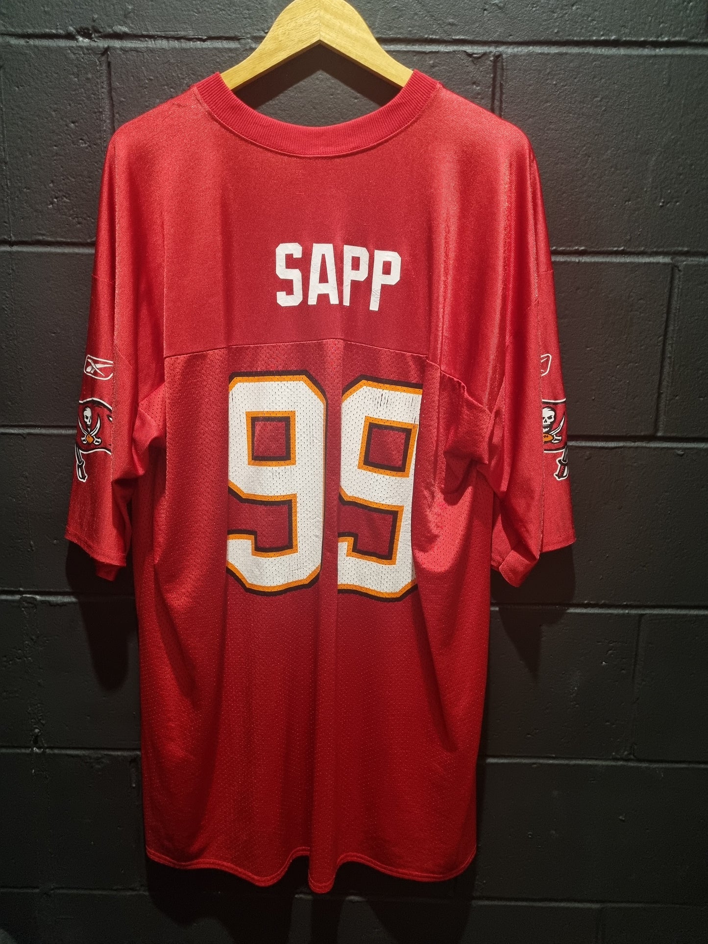 Buccaneers Sapp Reebok XL