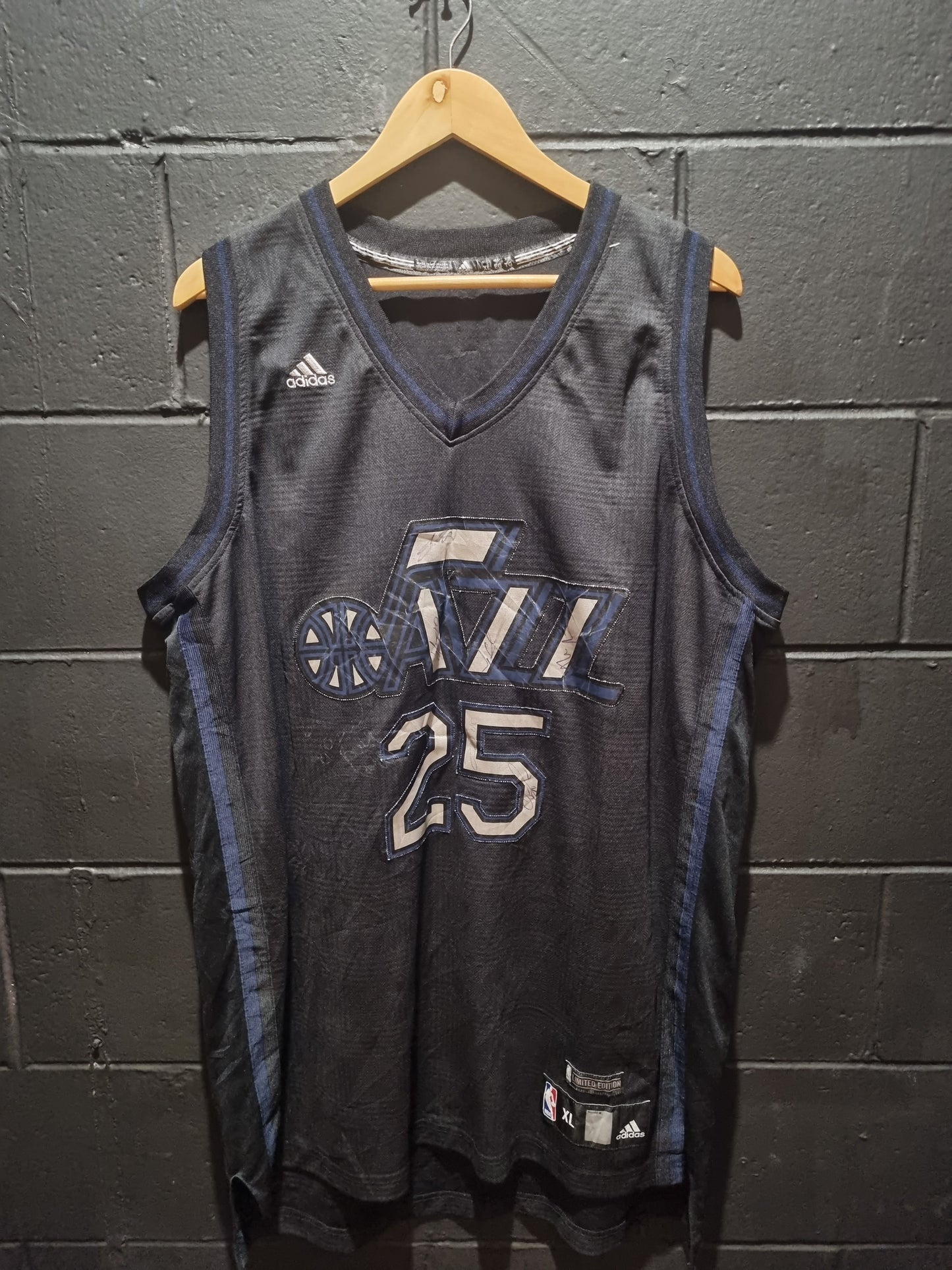 Utah Jazz Jefferson Signed Adidas XXL