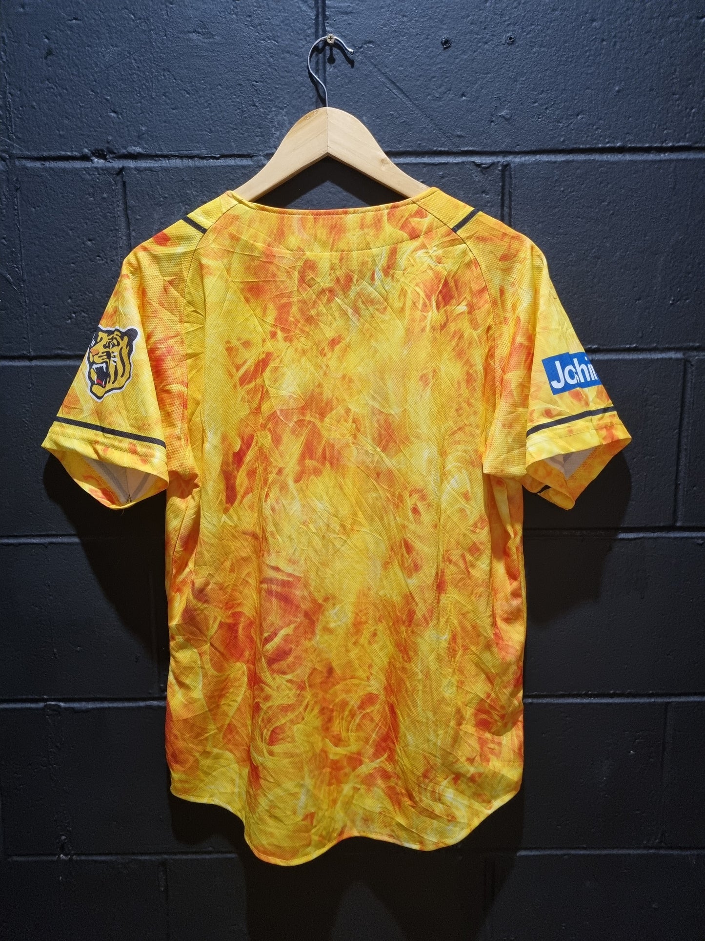 Hanshin Tigers Medium