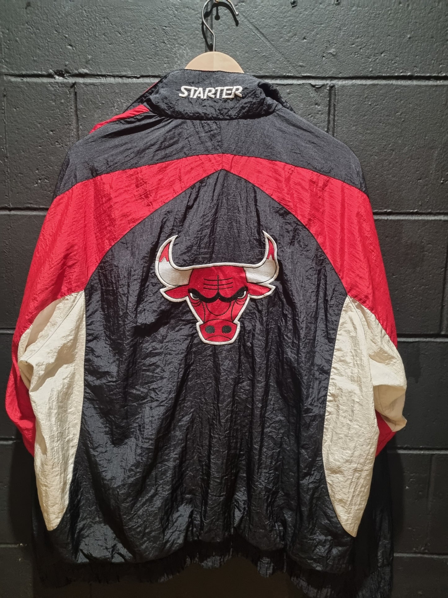 Chicago Bulls Starter Brand Track Jacket XL