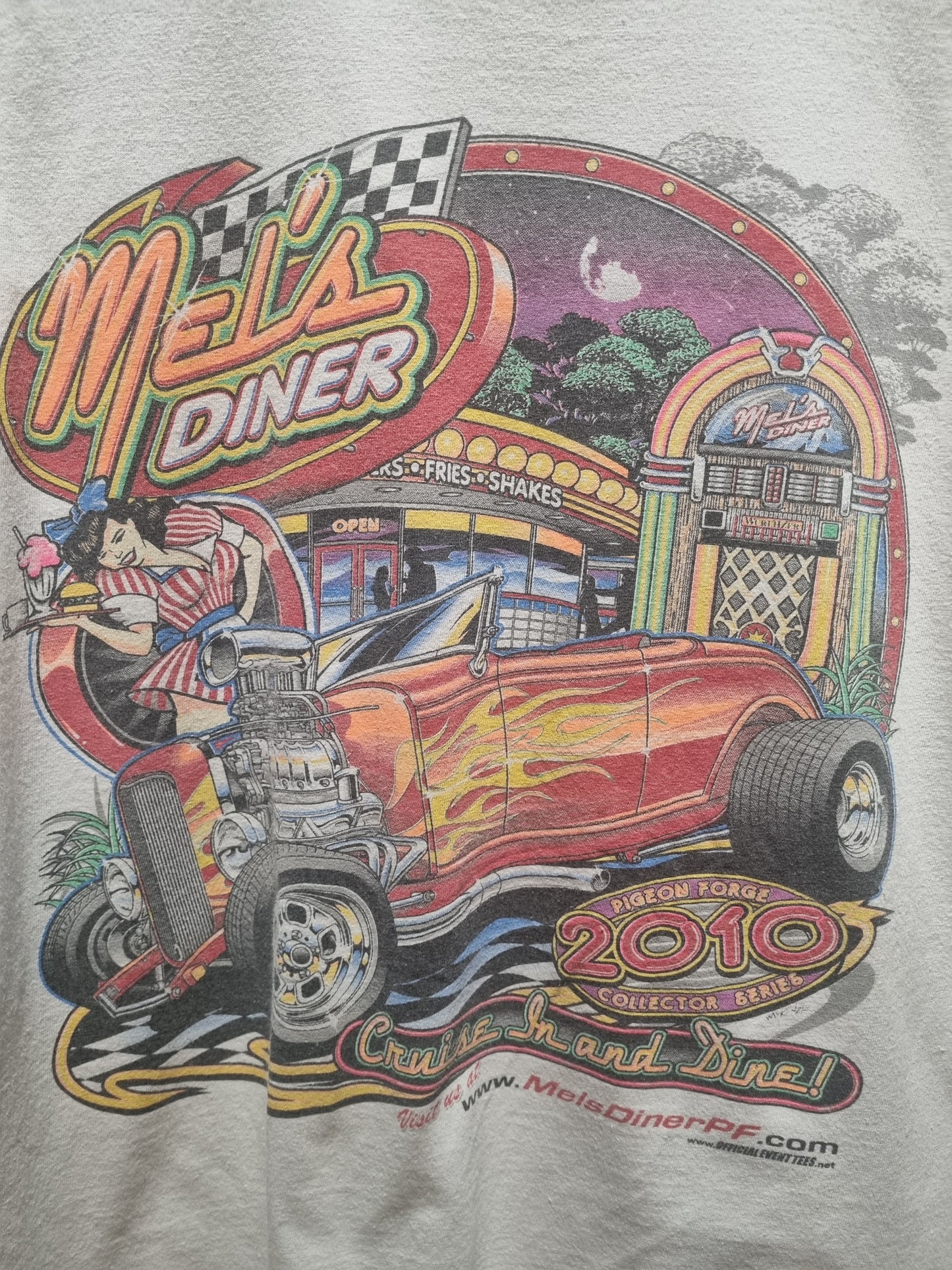 Mel's Diner Pigeon Forge 2010 XL