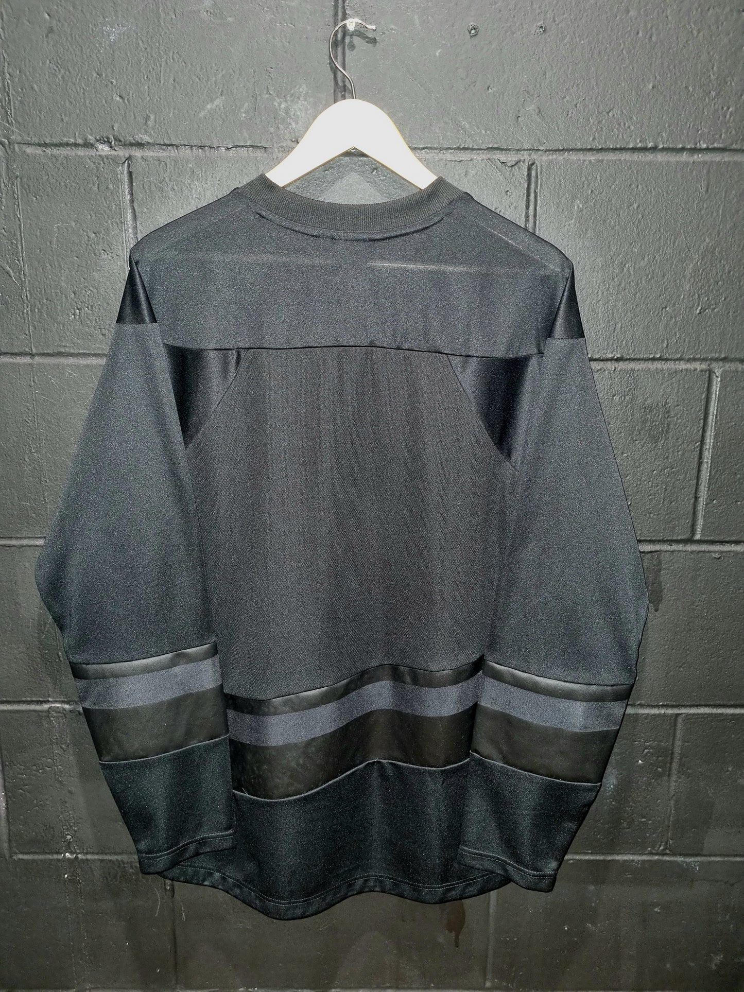 Anaheim Ducks All Black Replica Medium