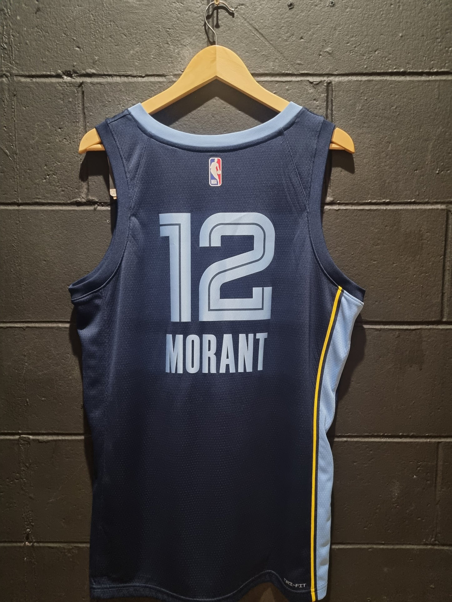 Memphis Grizzlies Morant Nike Large Brand New With Tag