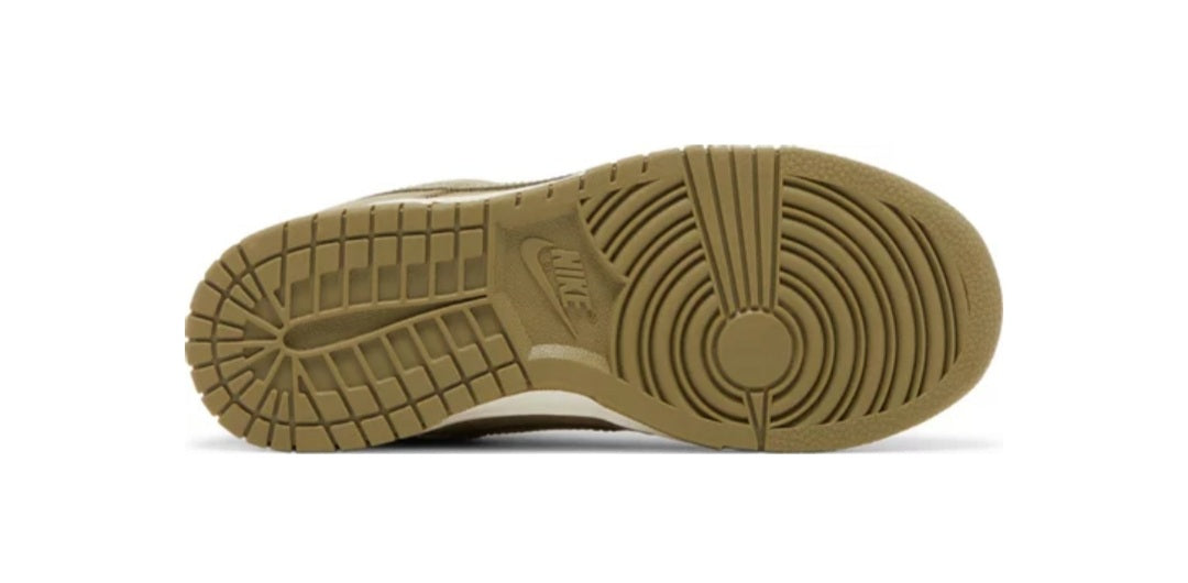 W Nike Dunk Low Premium Neutral Olive
