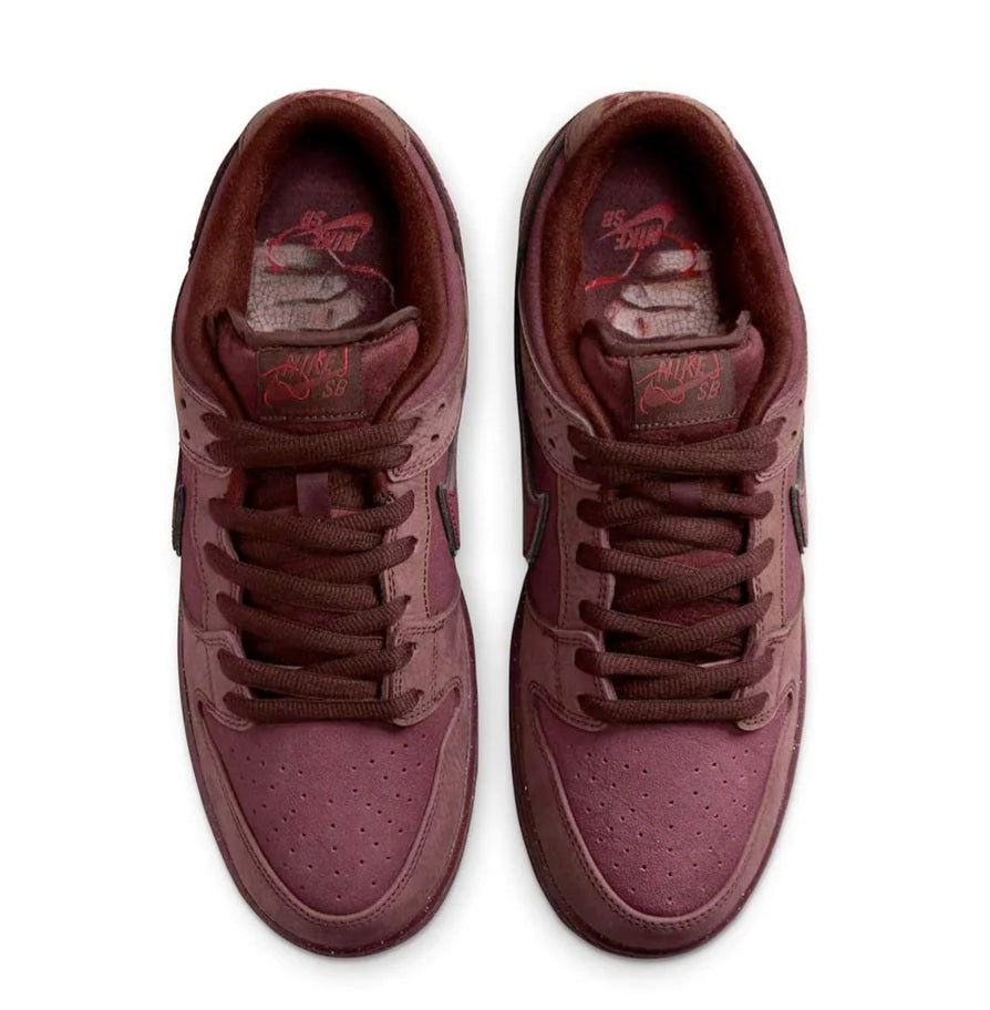 NikeSB - Dunk Low Premium - Burgundy Crush/Dark Team/Red Earth