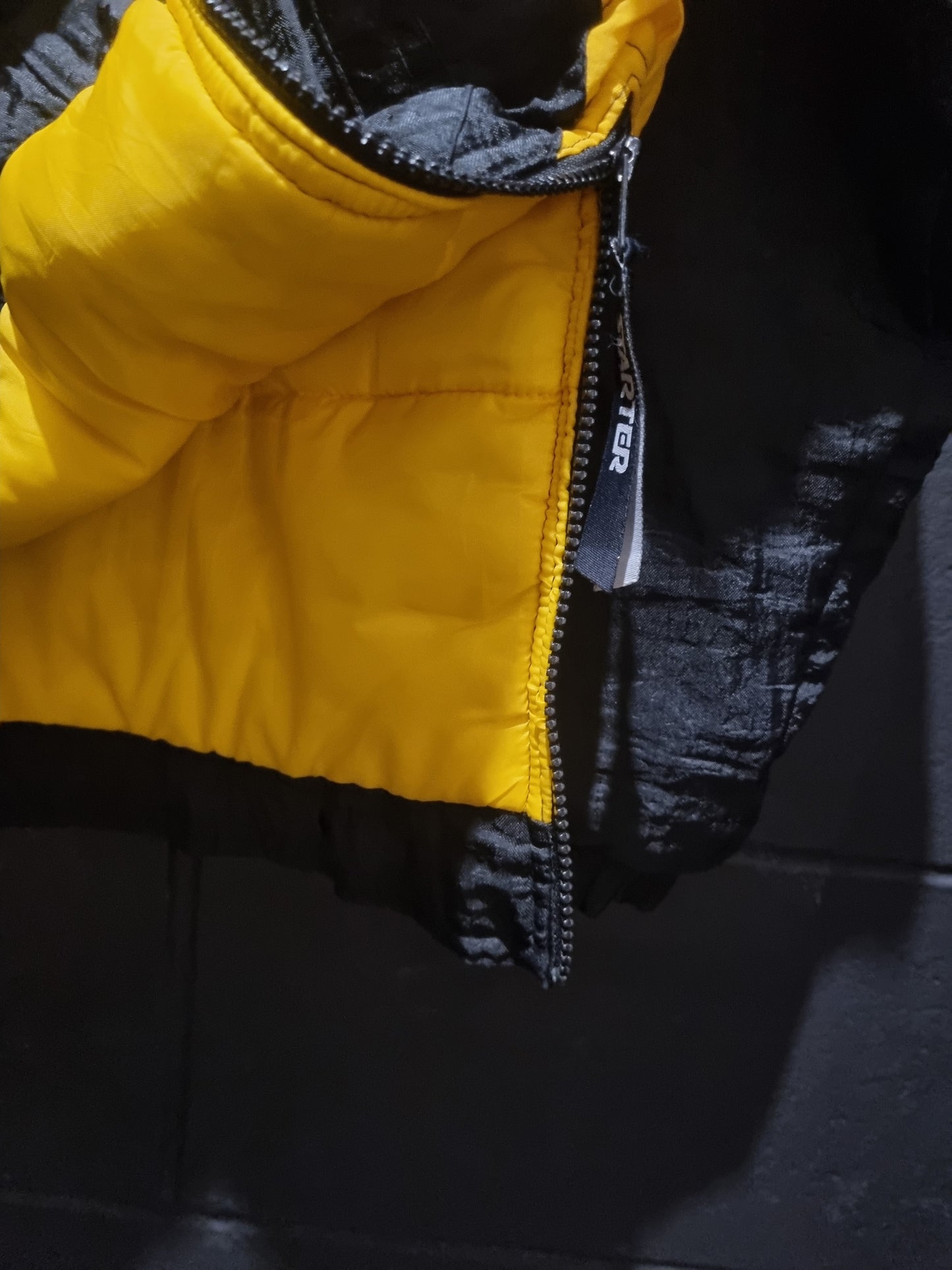 Boston Bruins Starter Replica Puffer Jacket XL