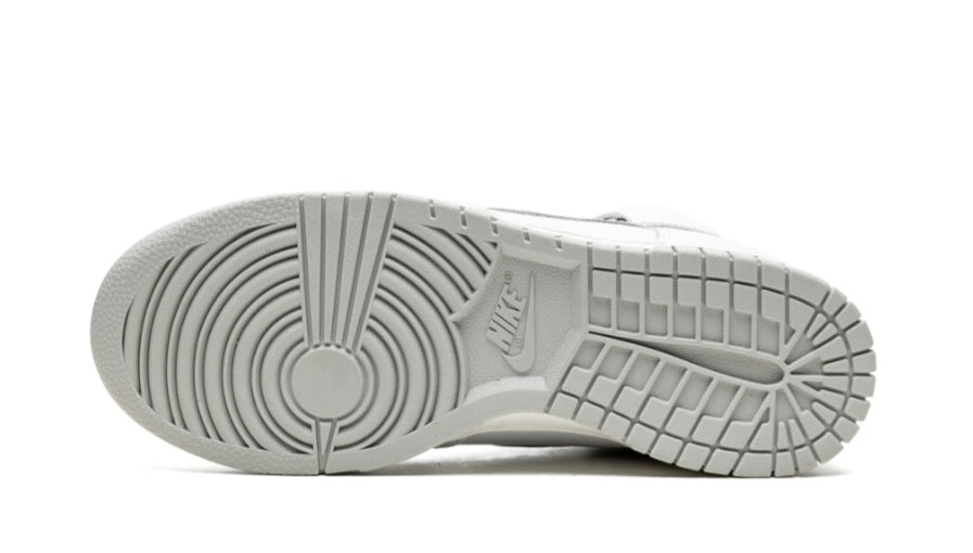 NIKE DUNK HIGH NEUTRAL GREY WMNS