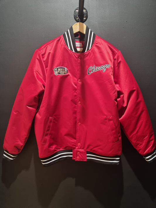 Chicago Bulls NBA Finals Mitchell & Ness L