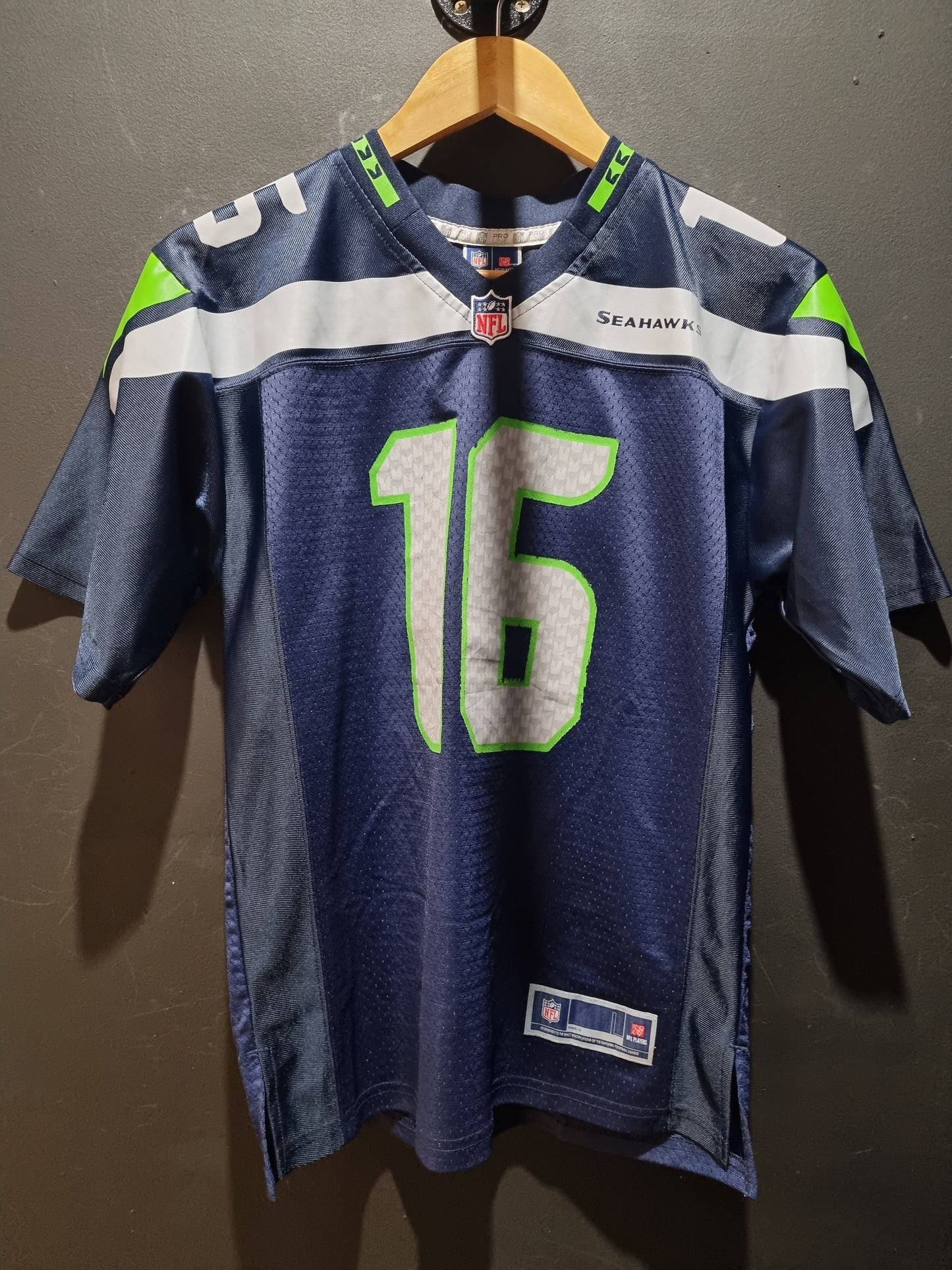Seahawks ProLine Lockett Youth Large 10/12