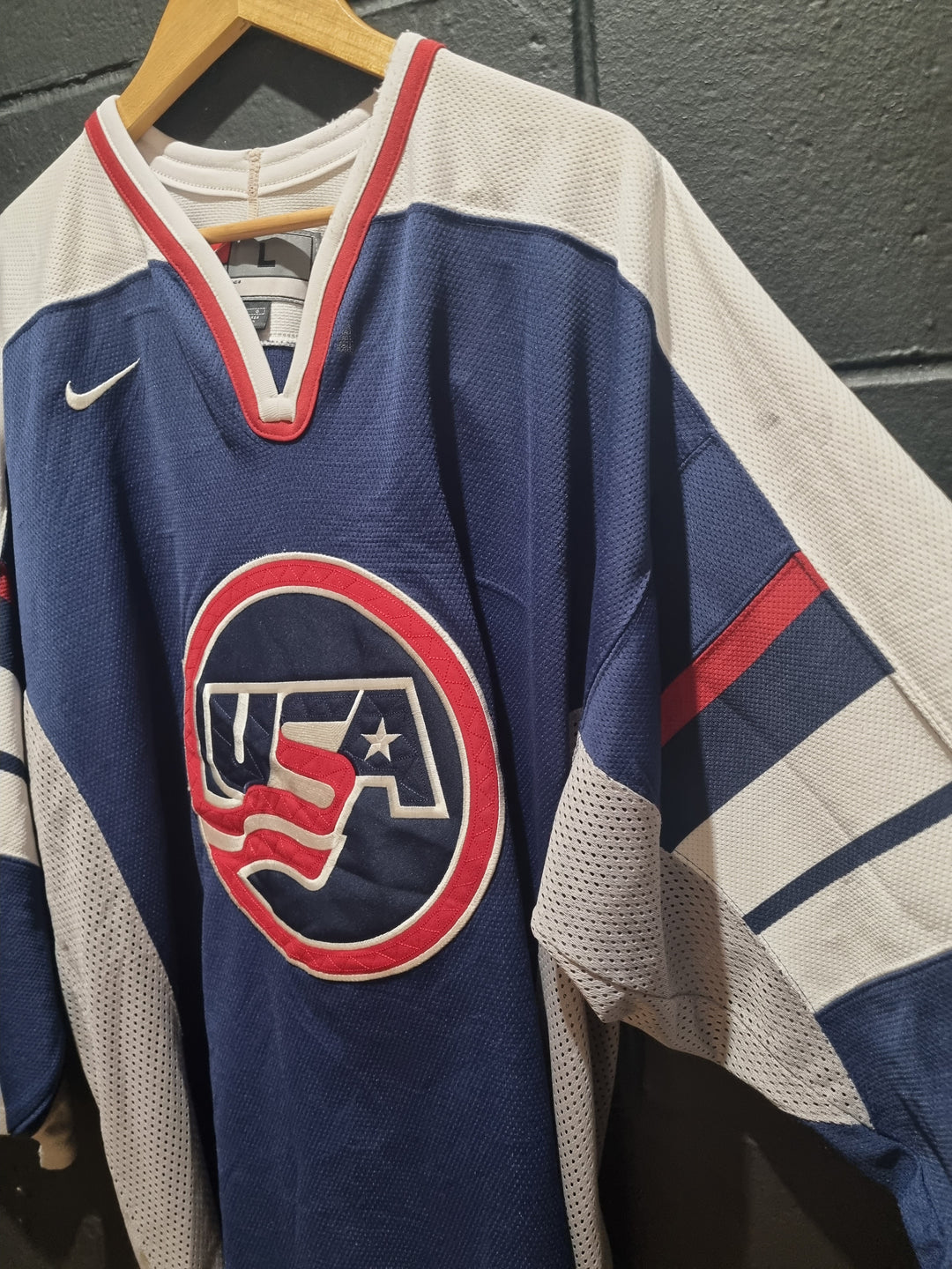 USA Nike Meshed Jersey Large