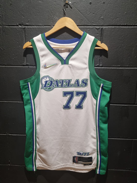 Nike Dallas Mavericks MFFL Doncic Swingman City Edition Medium