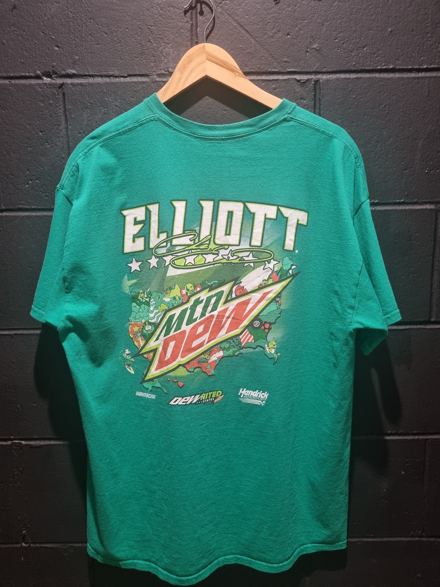 Chase Elliott Dew United States XL