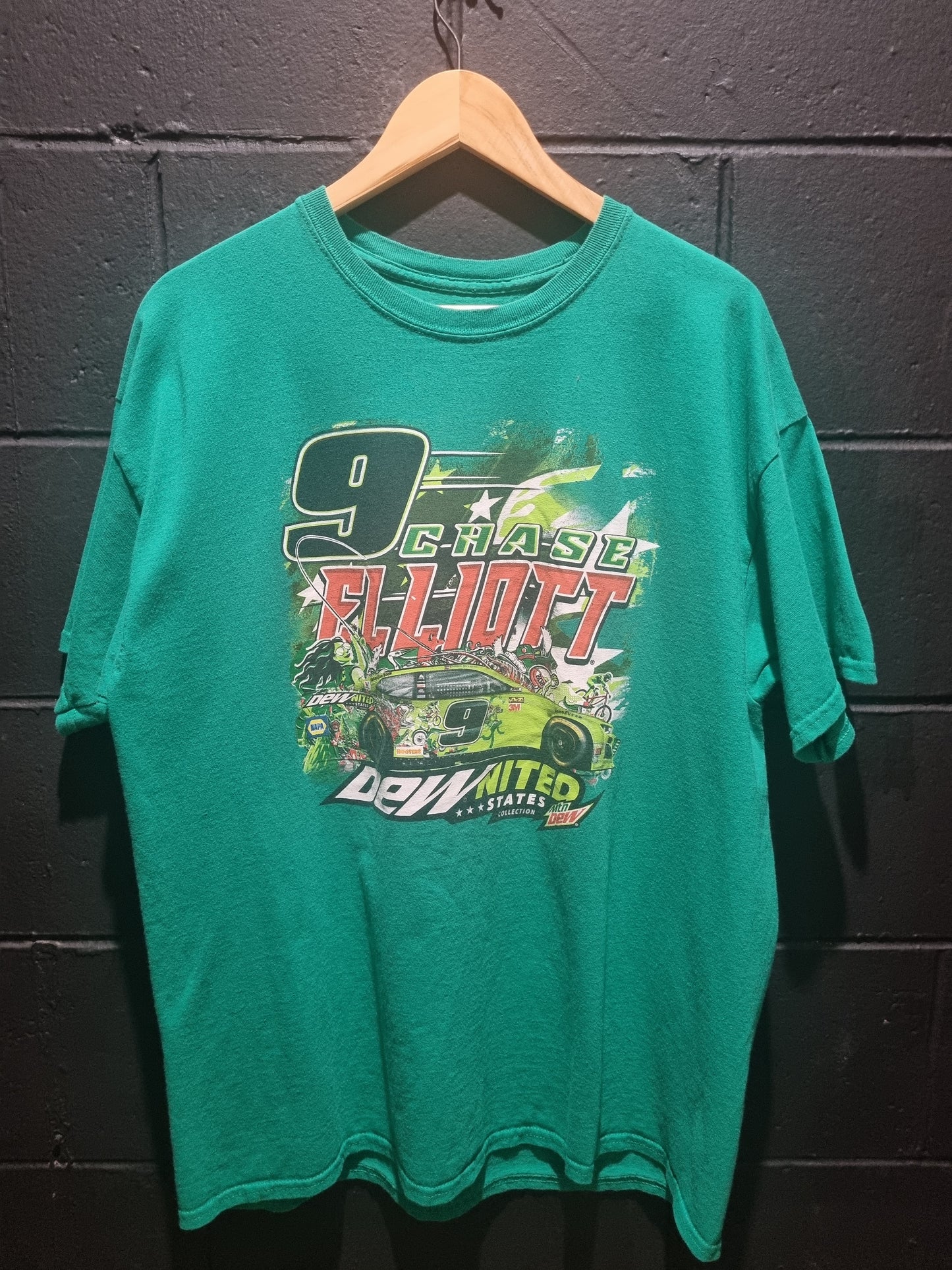 Chase Elliott Dew United States XL