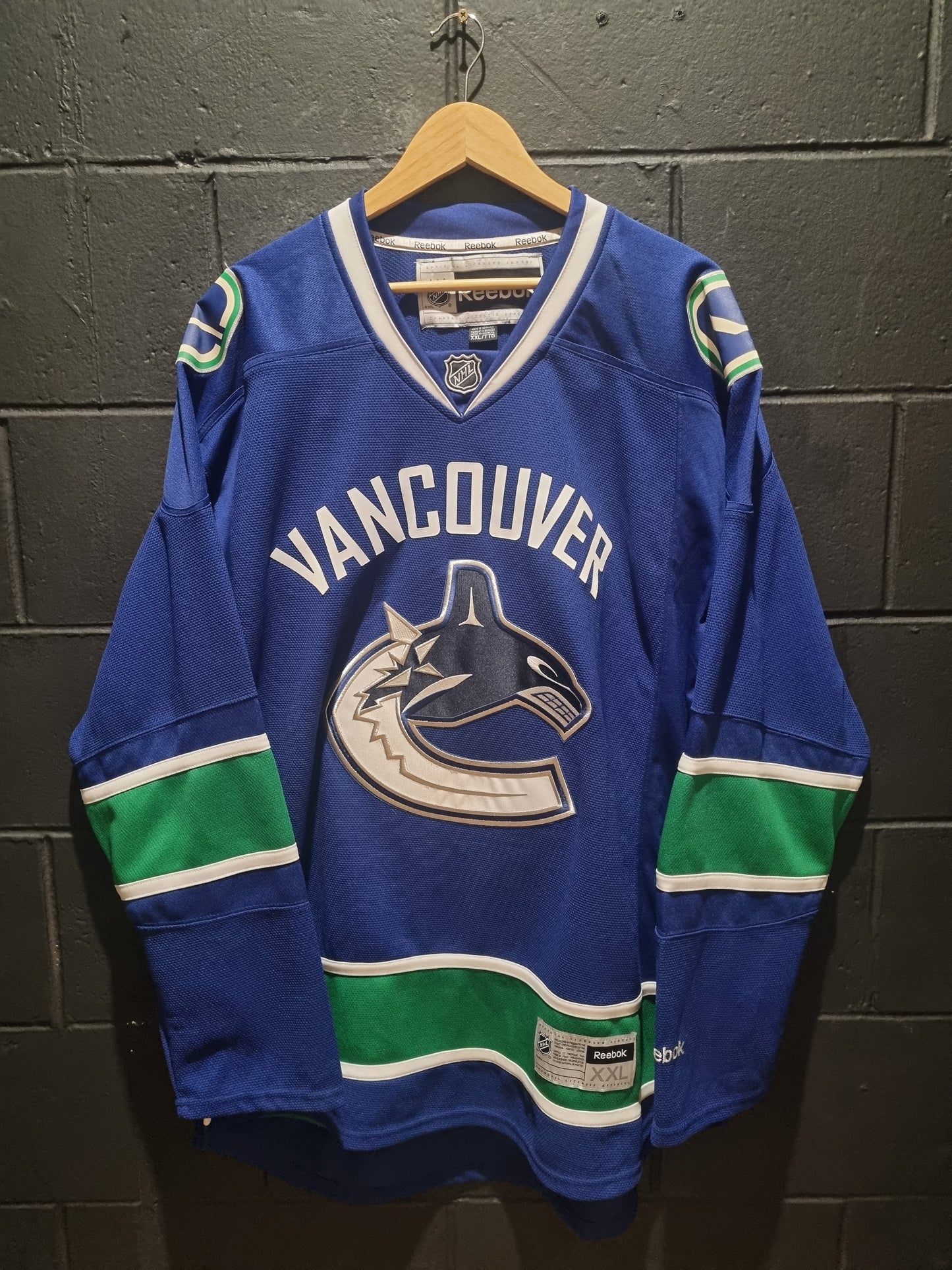 Vancouver Canucks Reebok XXL