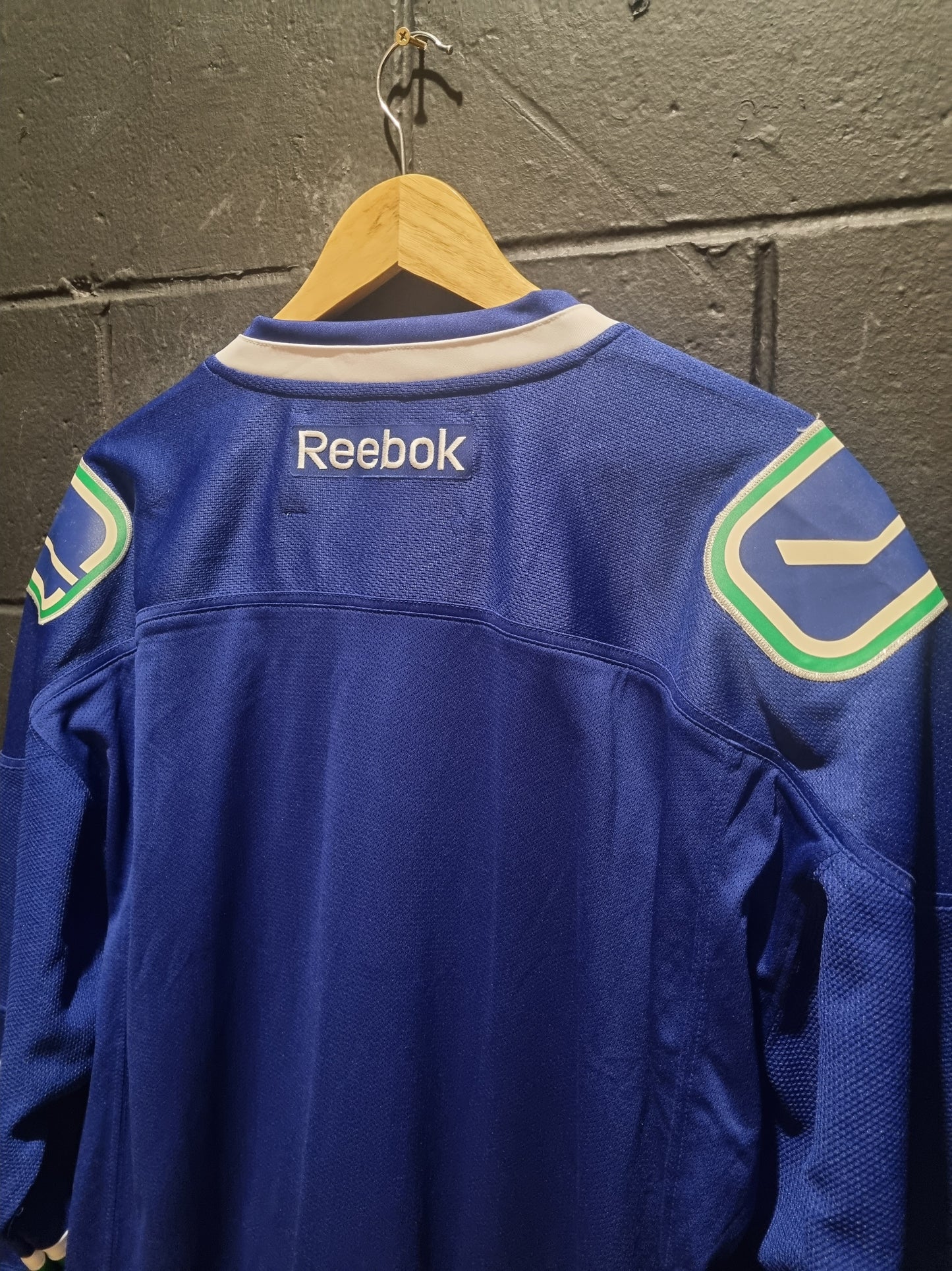 Vancouver Canucks Reebok XXL