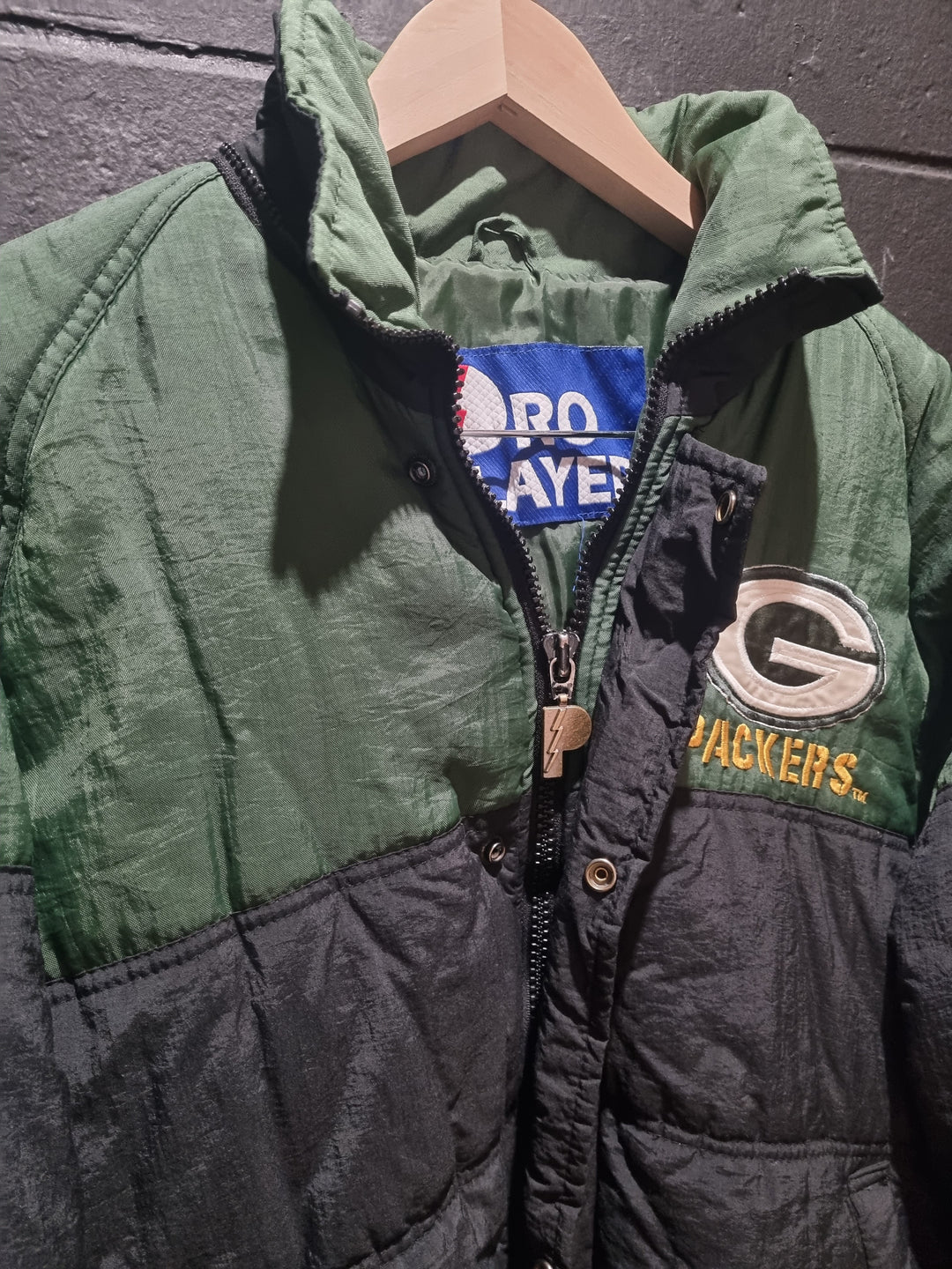 Green Bay Packers NFL Experience Pro Player Puffer Medium