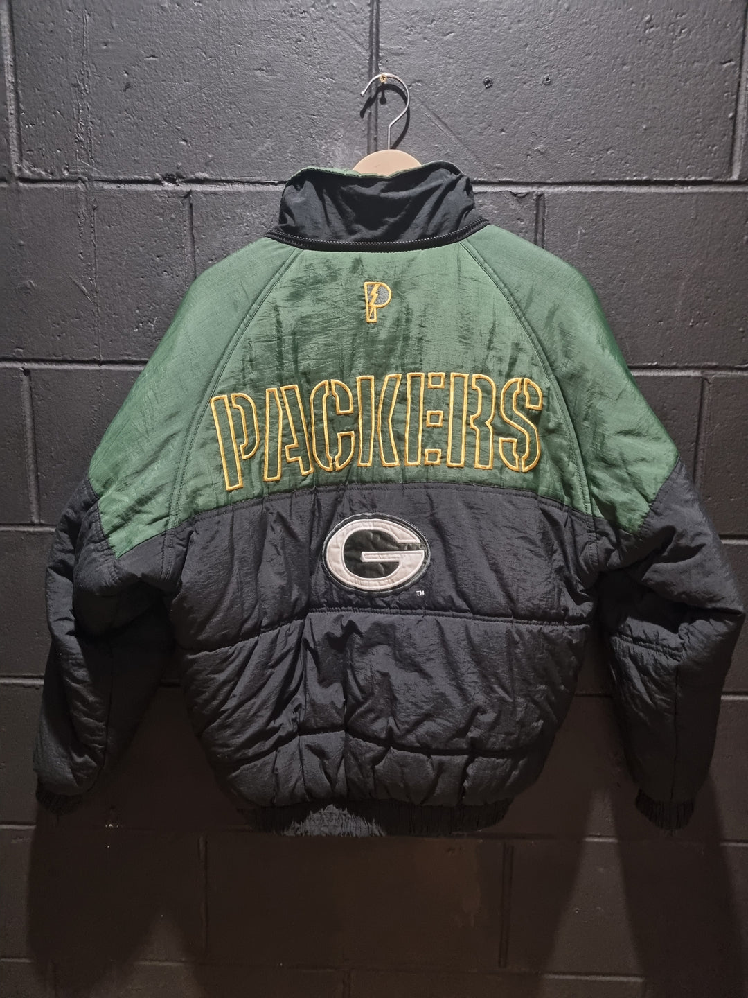 Green Bay Packers NFL Experience Pro Player Puffer Medium