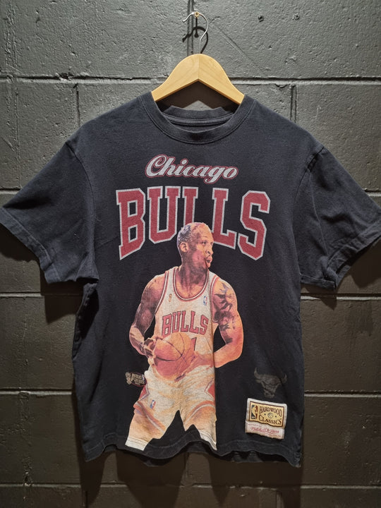 Chicago Bulls Rodman Mitchell and Ness Crew Neck Medium