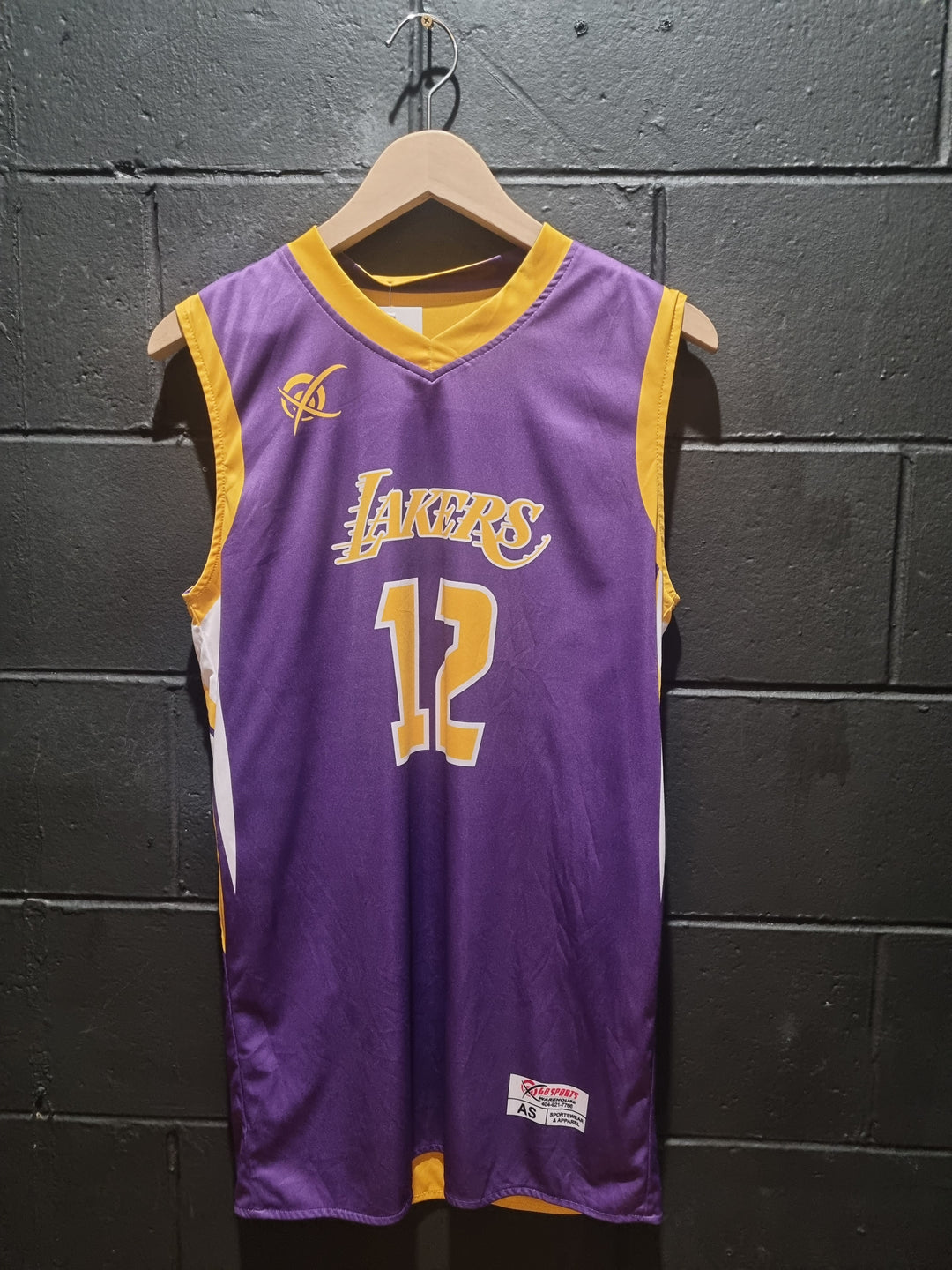 Reversible Lakers Jersey Medium