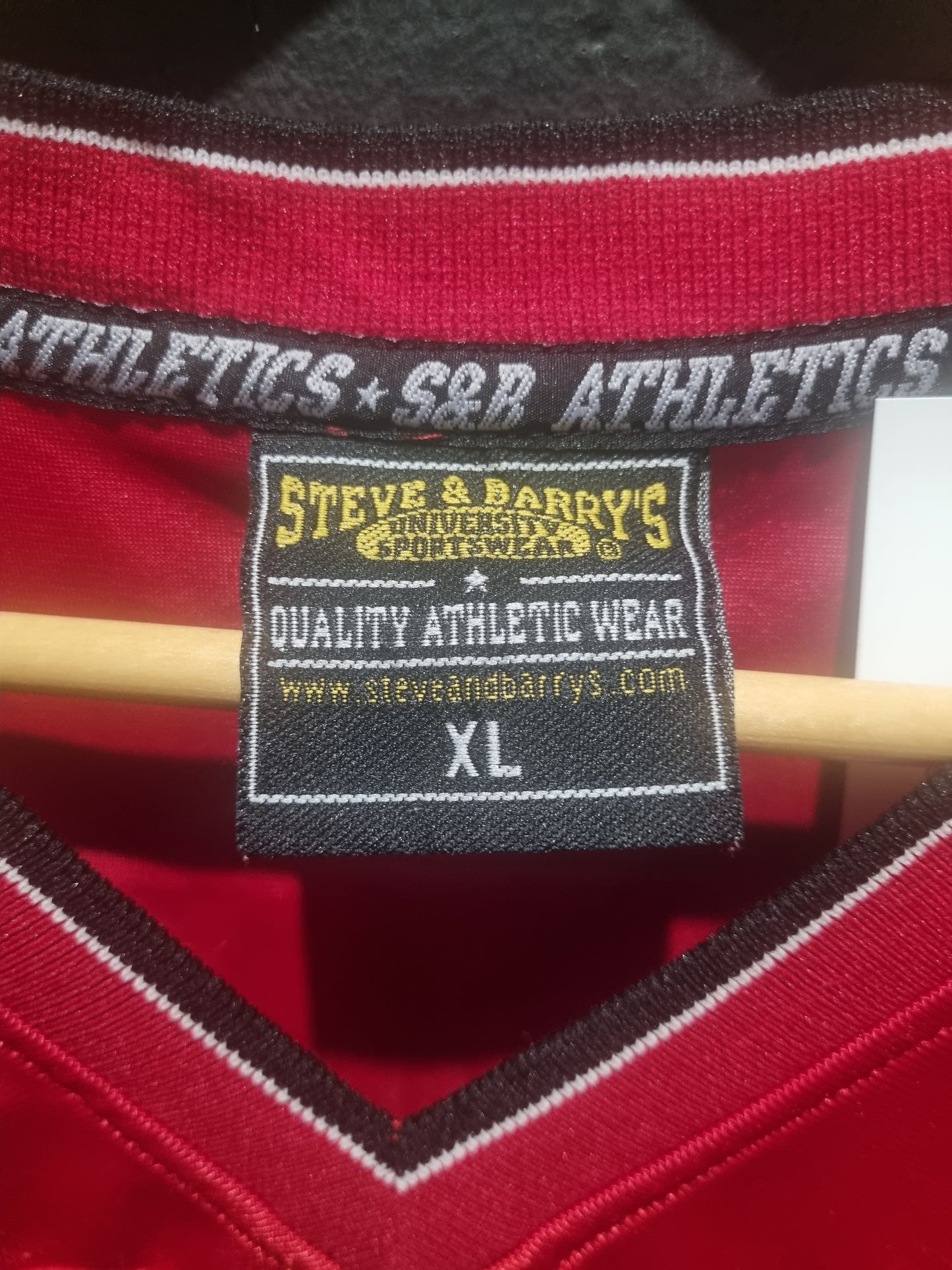 Vintage Wisconsin Badgers Steven and Barry #5 XL