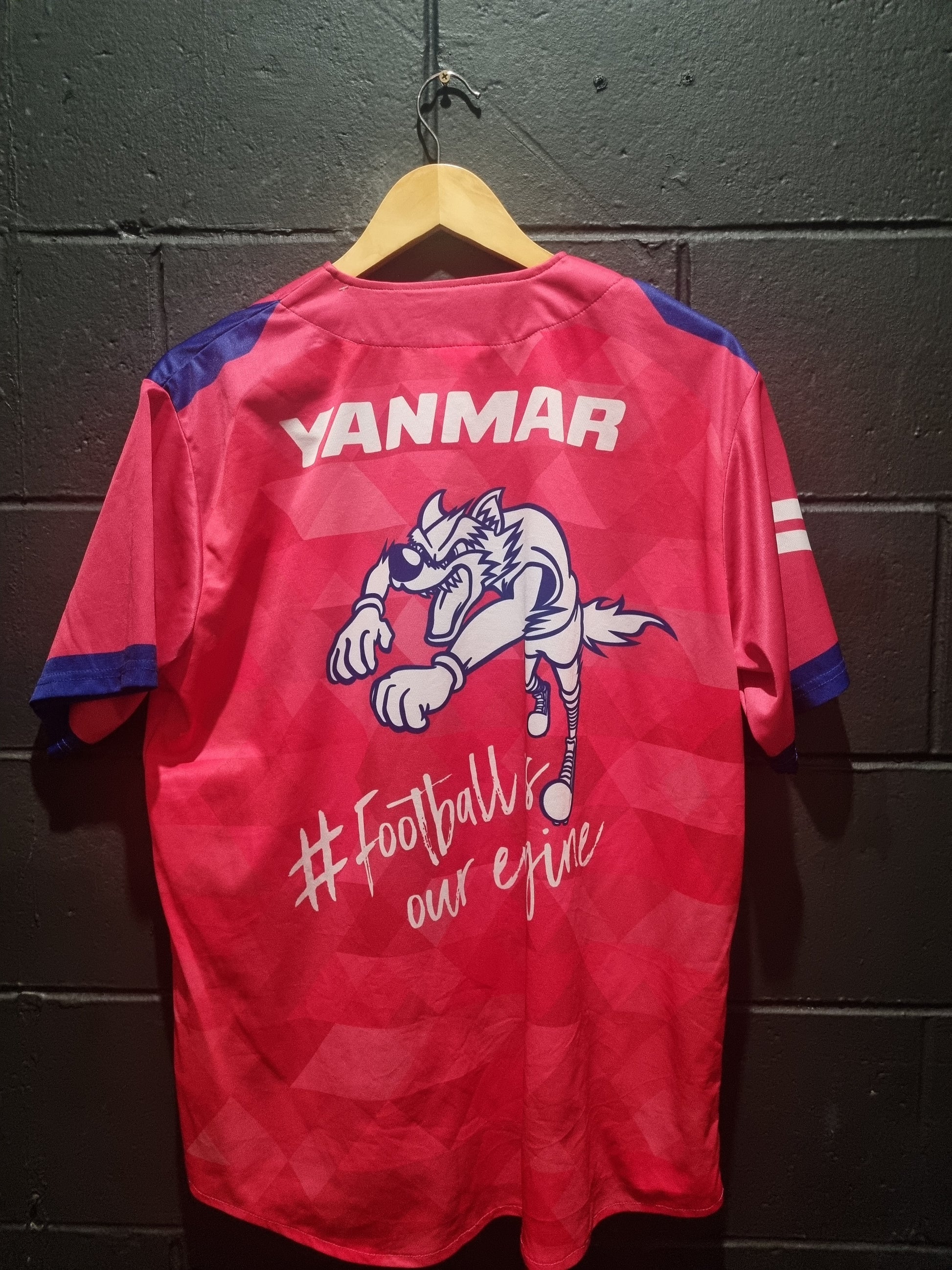 Yanmar Cerezo Osaka Football Jersey Large – C2C Rare Threadz