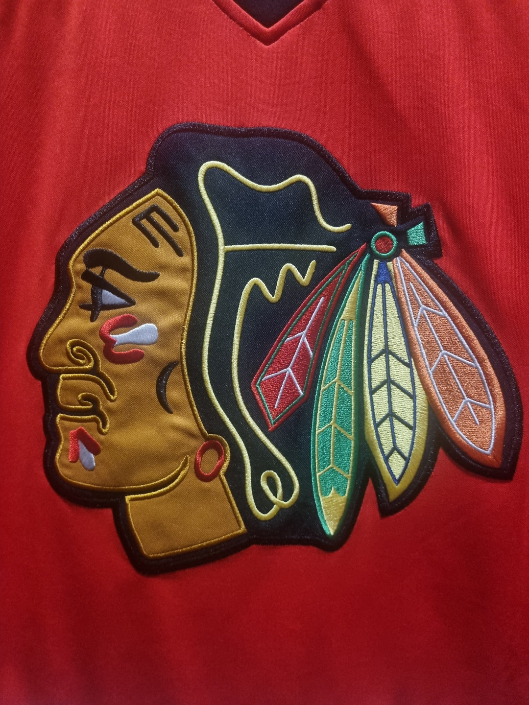 Chicago Blackhawks Replica V Neckline Medium