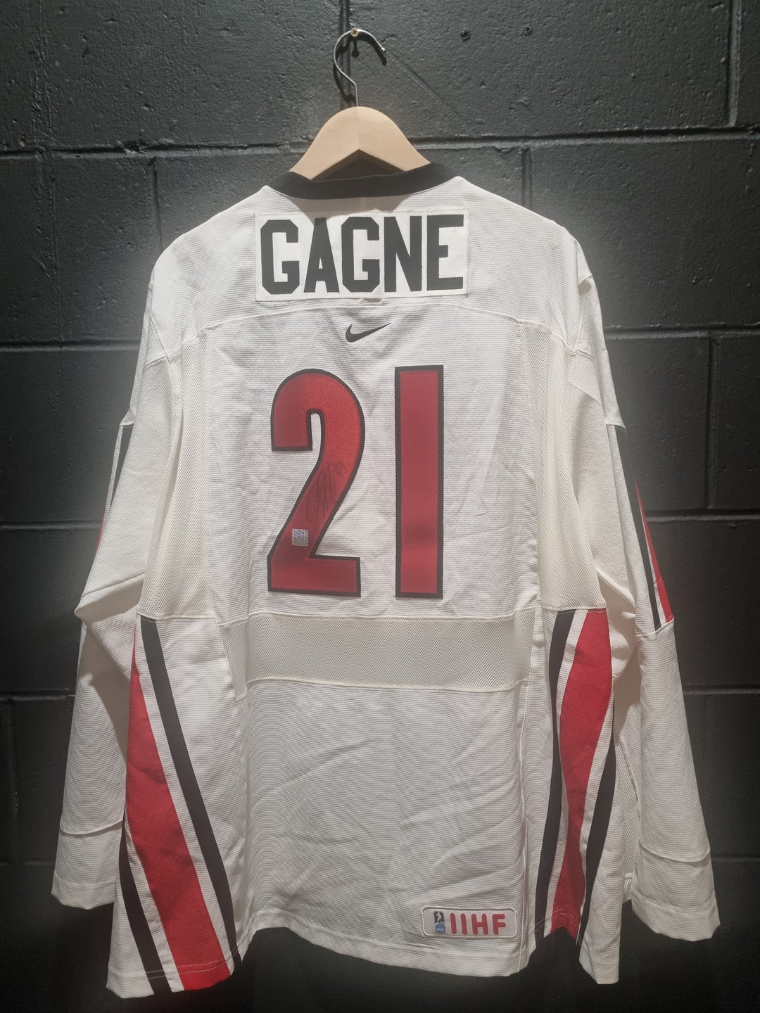 Signed Olympian Simon Gagne Canada Nike Jersey XXL