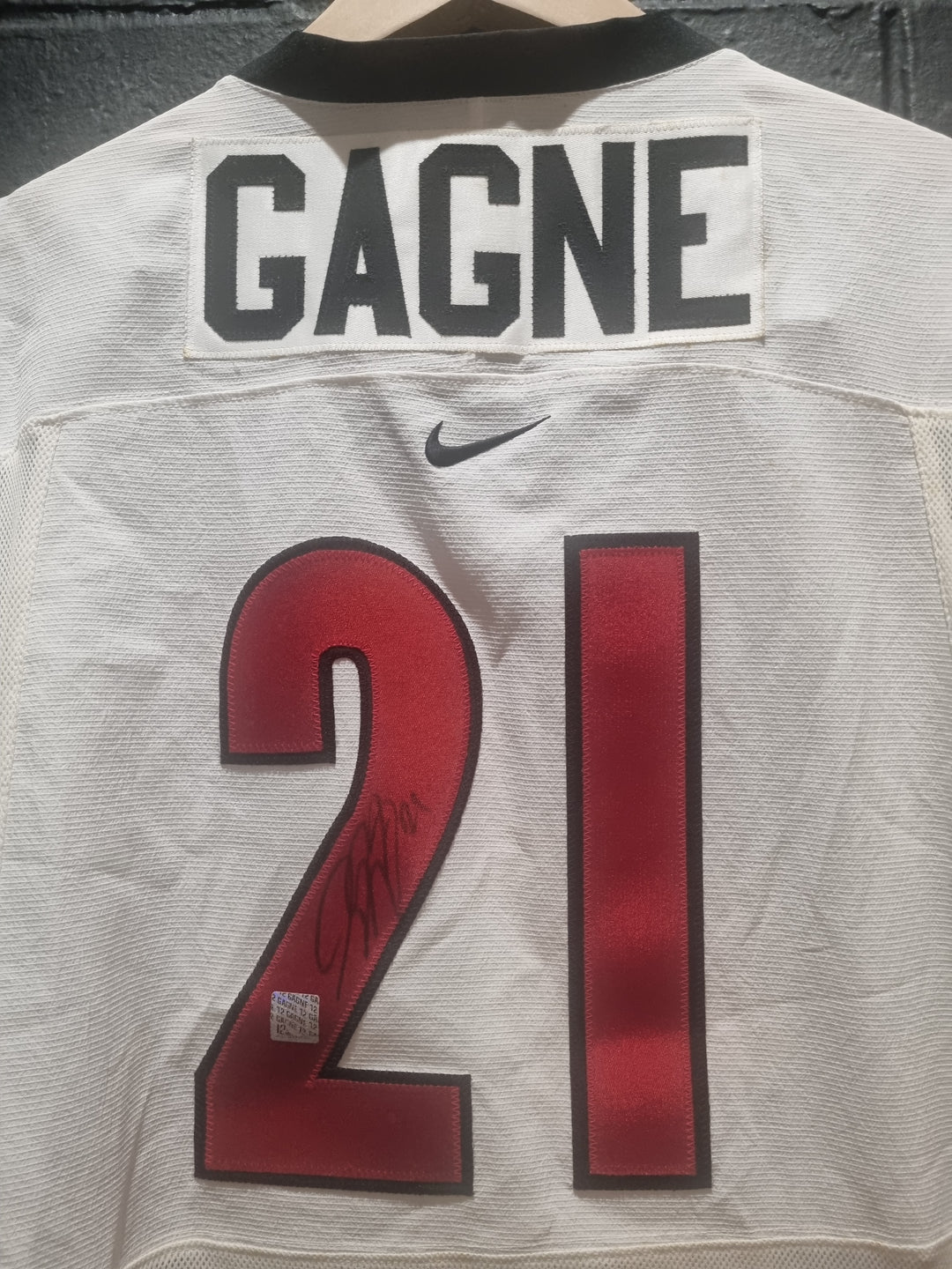 Signed Olympian Simon Gagne Canada Nike Jersey XXL