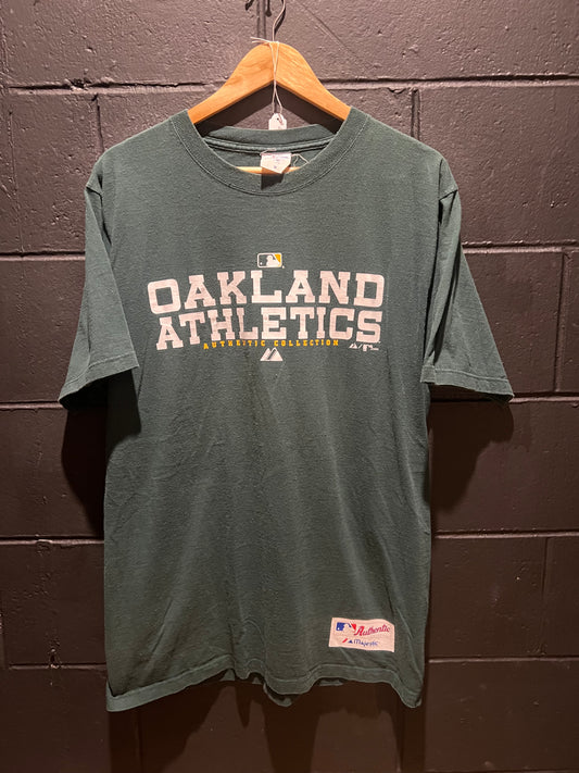 Oakland Athletics Majestic T-Shirt Large