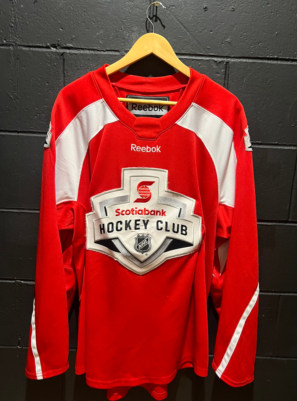 Scotiabank Hockey Club NHL Reebok XL