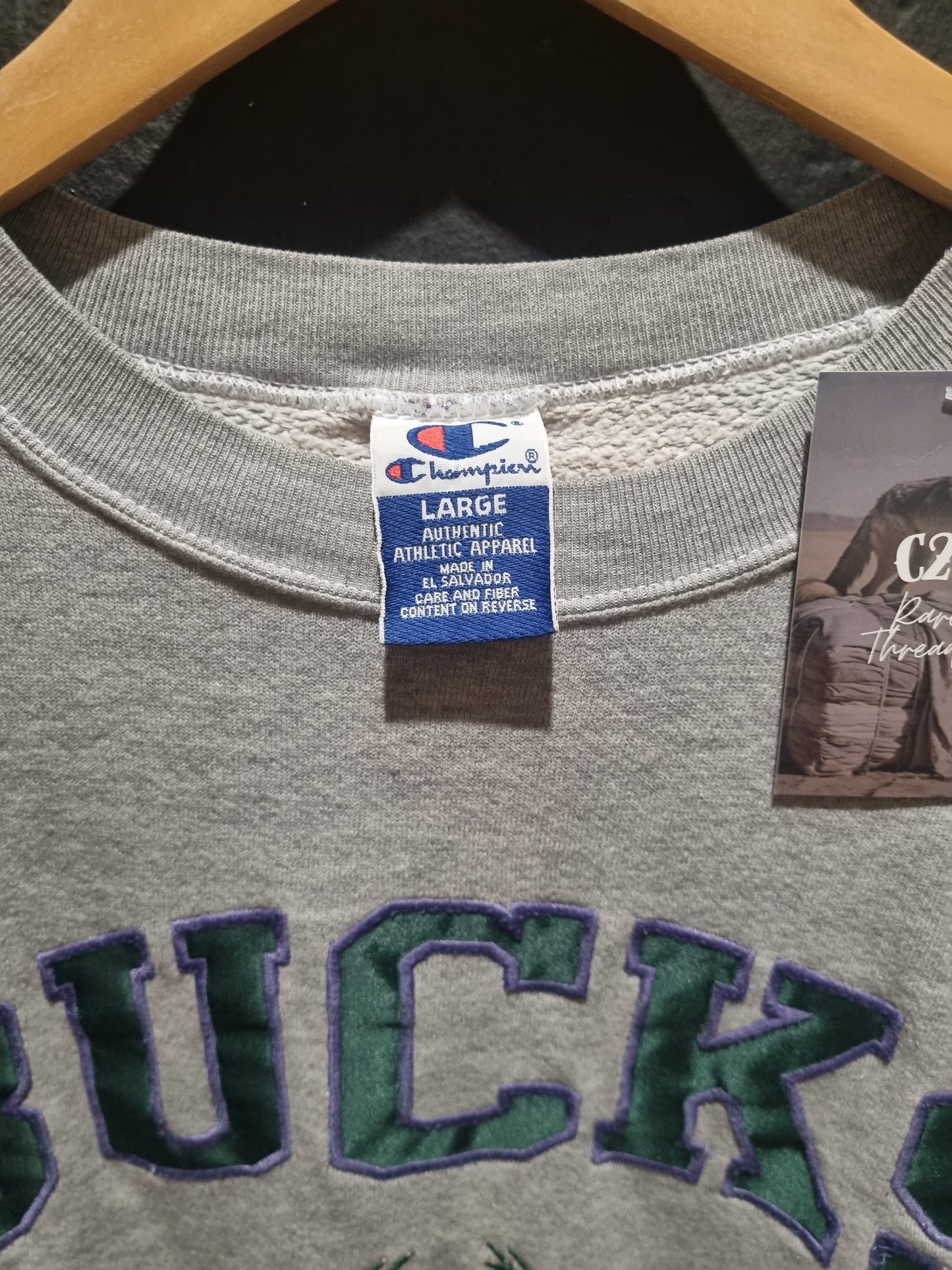Milwaukee Bucks Sweater Made by Champion Large