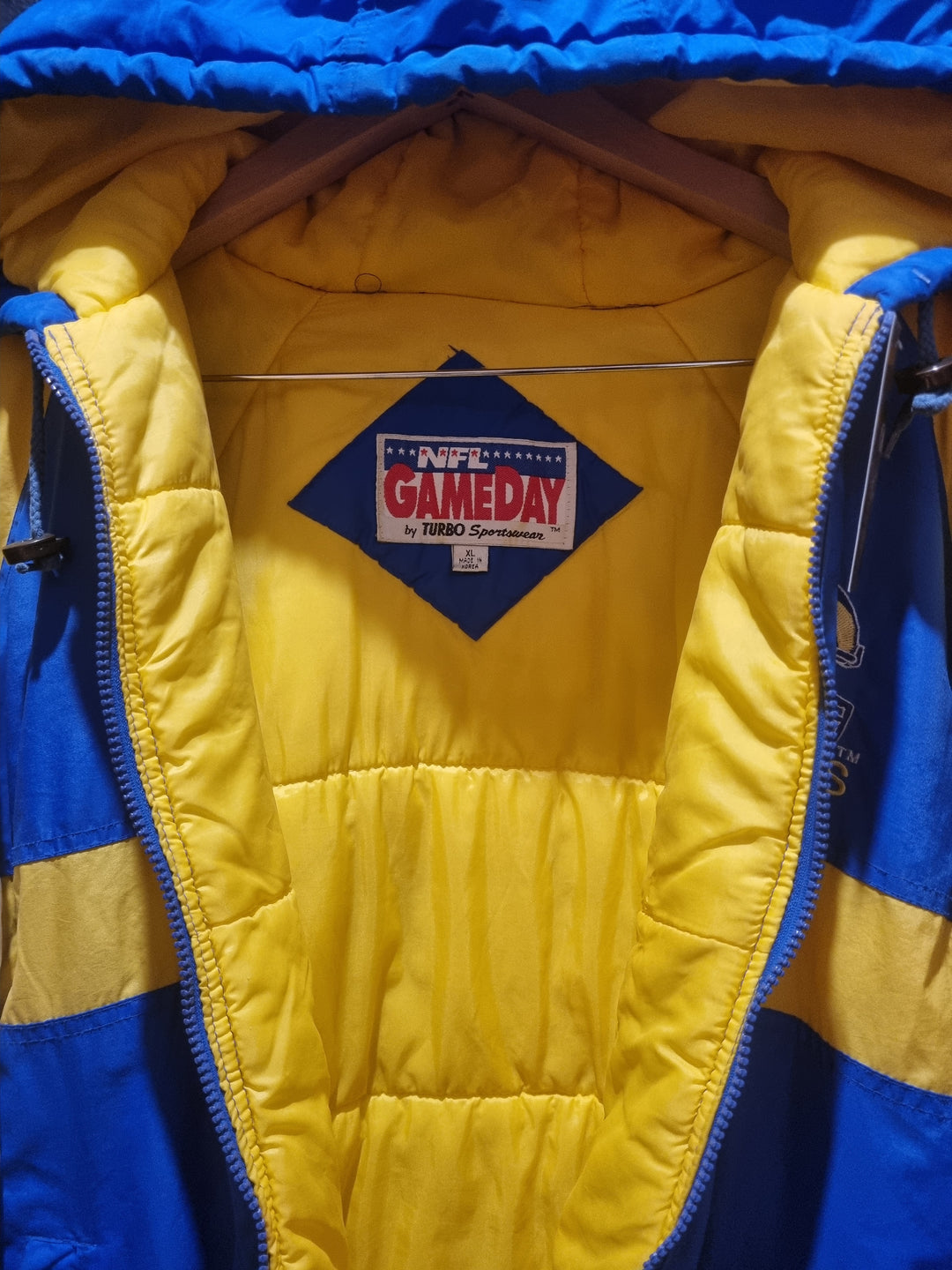 True Vintage St Louis Rams NFL Game Day Turbo Sportswear Puffer Jacket XL