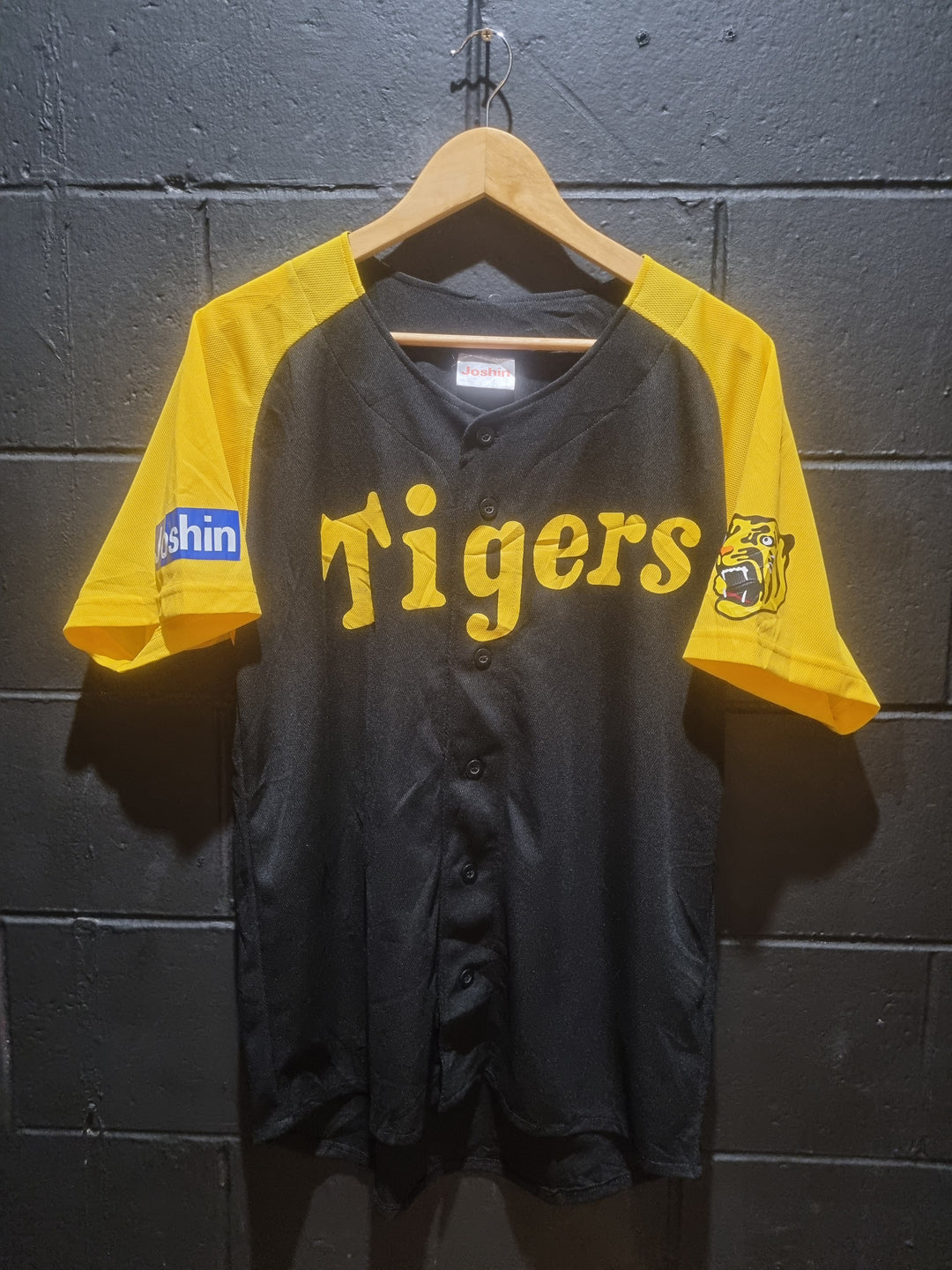 Epic Hanshin Tigers Joshin Tag Large